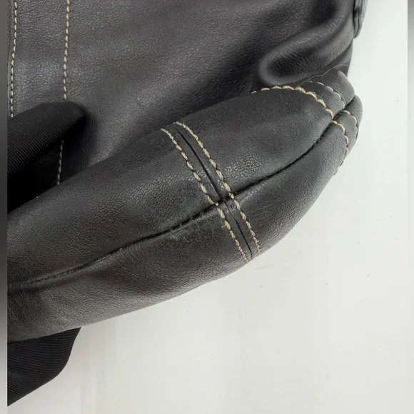 Coach Soho Buckle Flap Hobo Black Leather Y2K Shoulder Bag 1452 Silver Hardware - Picture 4 of 16